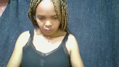 Snapshot of rosia685234 chatting on April 2026 07:17:02 AM rosia685234 online show from April 2026 07:17:02 AM