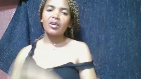 Snapshot of rosia685234 chatting on April 2026 03:38:02 PM rosia685234 online show from April 2026 03:38:02 PM