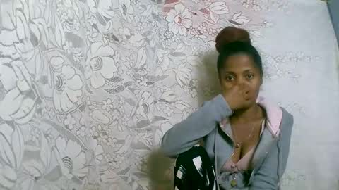 rosia online show from October 2025 10:04:01 PM