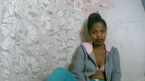 rosia online show from October 2025 07:05:02 PM