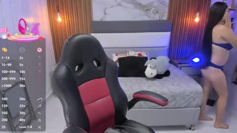 ROSSI online show from November 2025 07:49:02 PM