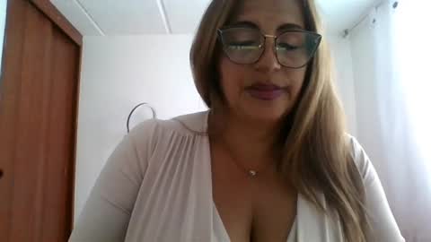 Rossana  online show from February 2025 07:38:02 PM