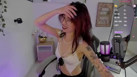 Snapshot of rosse_98_ chatting on February 2025 04:16:01 PM Miss Rosse online show from February 2025 04:16:01 PM