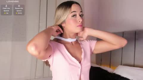 Rosse Daw Independent model  online show from April 2026 07:17:02 PM