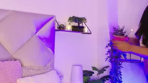 rossie online show from July 2026 03:42:02 AM