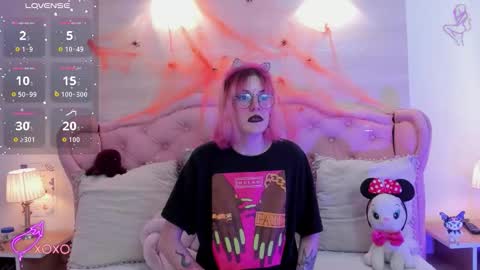 rossiie_hunt_ online show from October 2025 04:25:02 PM