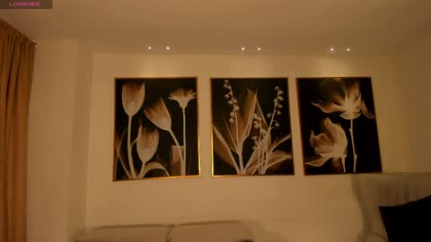 Rossie Rivers online show from April 2026 12:08:02 PM