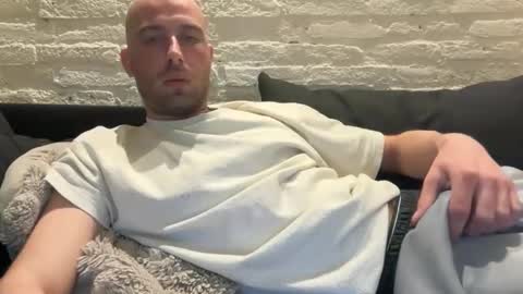 rotteei1 online show from April 2026 03:57:02 PM