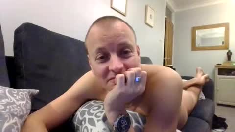 rotunda1874 online show from February 2026 11:25:02 PM