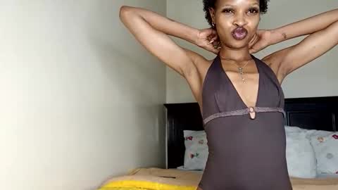 roundbootie online show from June 2026 12:21:02 PM