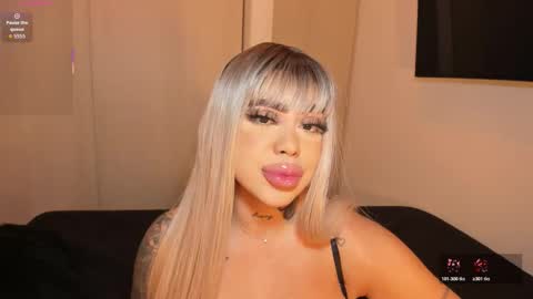 Snapshot of rouse_hallberg_ chatting on November 2025 10:54:02 PM DREAM online show from November 2025 10:54:02 PM