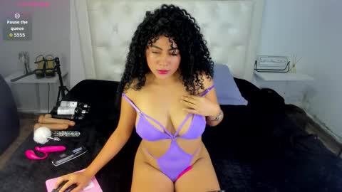 Snapshot of rouse_sexy_hotxx77 chatting on October 2025 01:04:02 AM rouse_sexy_hotxx77 online show from October 2025 01:04:02 AM