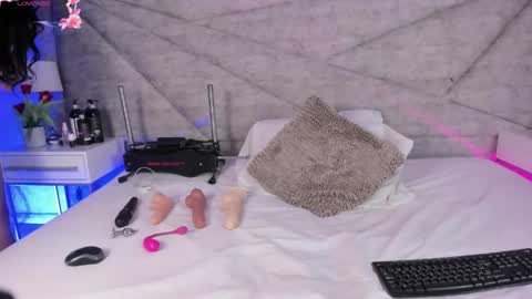 Snapshot of rouse_sweet_ chatting on May 2026 12:08:02 AM ROUSE online show from May 2026 12:08:02 AM