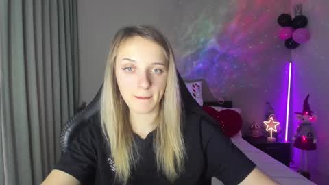 Snapshot of rousereed chatting on December 2024 01:18:02 PM Rouse online show from December 2024 01:18:02 PM