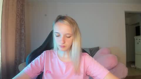Snapshot of rousereed chatting on September 2025 06:23:02 AM Rouse online show from September 2025 06:23:02 AM