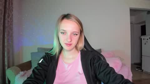 Snapshot of rousereed chatting on October 2025 06:34:01 AM Rouse online show from October 2025 06:34:01 AM
