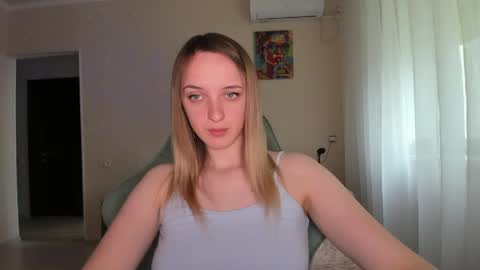 Snapshot of rousereed chatting on April 2026 11:05:01 AM Rouse online show from April 2026 11:05:01 AM