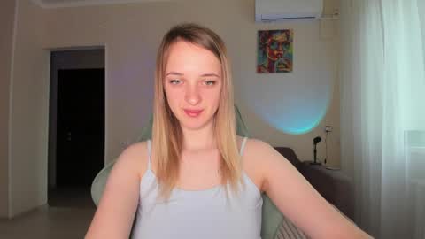 Snapshot of rousereed chatting on April 2026 06:22:01 AM Rouse online show from April 2026 06:22:01 AM