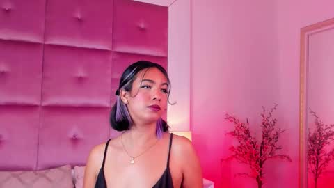 rousewhitte online show from November 2025 02:17:01 PM