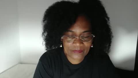 luxa online show from November 2025 11:10:01 PM