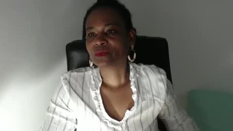 Snapshot of roushlove chatting on May 2026 12:56:02 PM luxa online show from May 2026 12:56:02 PM