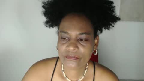 Snapshot of roushlove chatting on May 2026 01:38:02 PM luxa online show from May 2026 01:38:02 PM