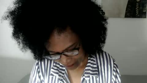 Snapshot of roushlove chatting on May 2026 08:22:01 AM luxa online show from May 2026 08:22:01 AM