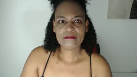 Snapshot of roushlove chatting on June 2026 08:05:02 AM luxa online show from June 2026 08:05:02 AM