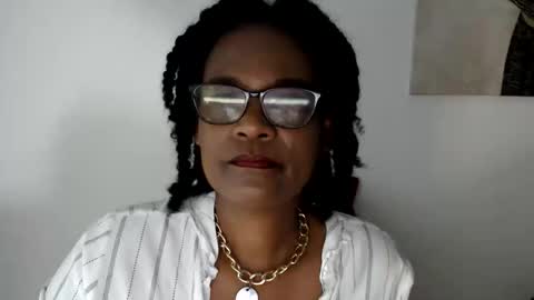 Snapshot of roushlove chatting on June 2026 09:25:02 AM luxa online show from June 2026 09:25:02 AM