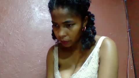 rovaelyah online show from October 2025 02:49:01 PM