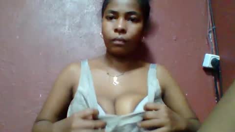 rovaelyah online show from March 2026 08:23:01 PM