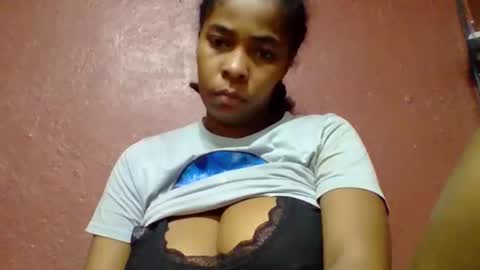Snapshot of rovaelyah chatting on June 2026 02:50:02 AM rovaelyah online show from June 2026 02:50:02 AM
