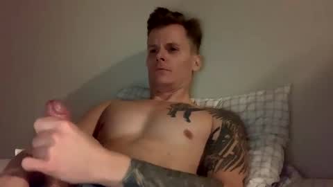 roverone89 online show from February 2026 09:32:02 AM