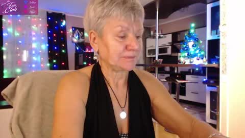 Snapshot of roxana_brooks chatting on January 2025 01:47:01 PM Roxana online show from January 2025 01:47:01 PM