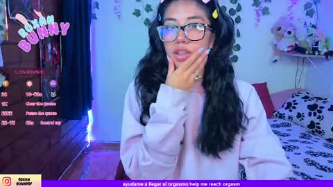 Snapshot of roxanbunny chatting on June 2026 02:45:02 AM roxxy online show from June 2026 02:45:02 AM