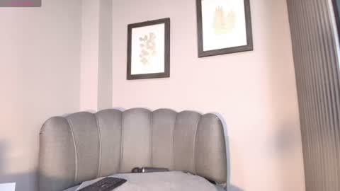 Snapshot of roxanna_moore2 chatting on June 2026 09:14:01 AM Roxanna online show from June 2026 09:14:01 AM