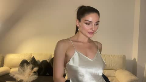 Snapshot of roxellesilvara chatting on August 2026 11:41:01 PM Roxy online show from August 2026 11:41:01 PM