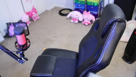 roxie online show from October 2025 02:48:01 PM