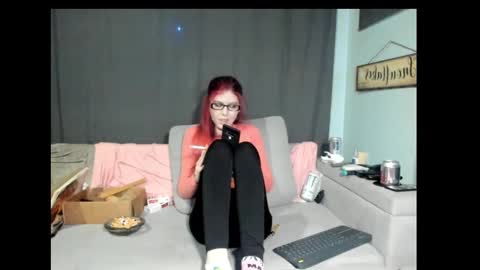 roxihazeleyes online show from February 2025 01:13:02 AM