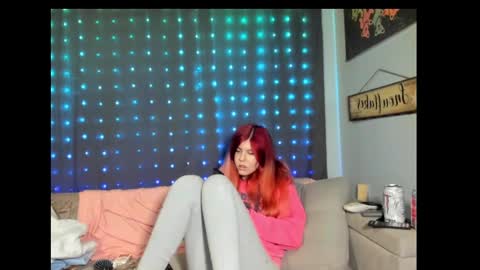 roxihazeleyes online show from February 2025 08:09:02 AM