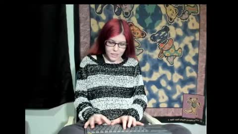 roxihazeleyes online show from March 2025 11:36:02 AM