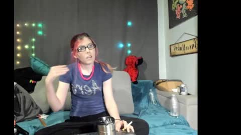 roxihazeleyes online show from September 2025 09:09:01 AM