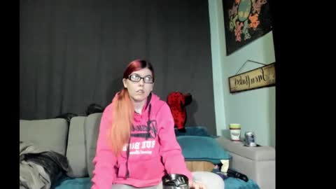 roxihazeleyes online show from September 2025 07:54:01 AM