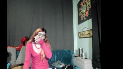 roxihazeleyes online show from October 2025 05:21:02 PM