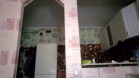 roxter102 online show from April 2026 10:40:01 PM