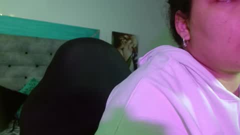 roxiie online show from December 2025 12:09:01 PM