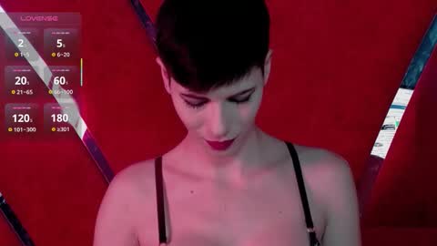 Roxy online show from November 2025 05:13:02 PM