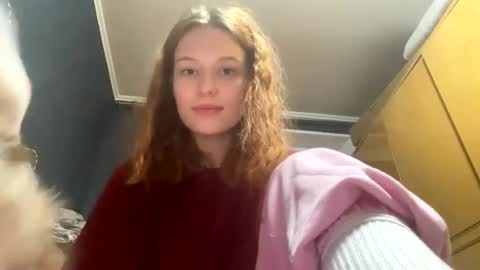 Snapshot of roxy_bowman chatting on February 2025 05:37:01 PM Roxy online show from February 2025 05:37:01 PM