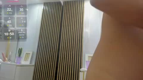 Snapshot of roxy_flame_ chatting on July 2026 11:39:02 AM Roxy online show from July 2026 11:39:02 AM
