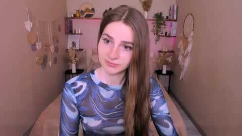 Snapshot of roxy_kisss chatting on June 2026 08:04:01 AM Roxy online show from June 2026 08:04:01 AM